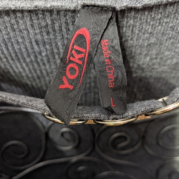 Ladies size large sweater top - Picture 3 of 5